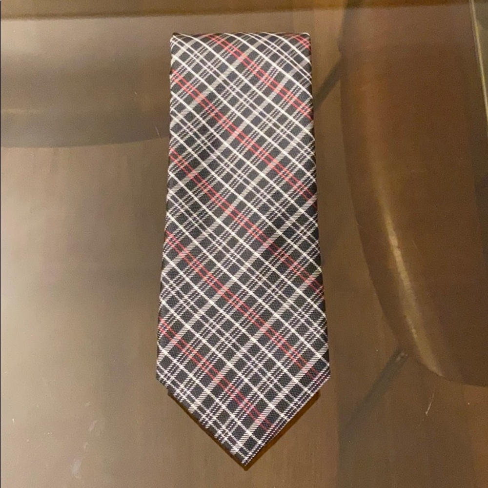 Saks Fifth Avenue Tie